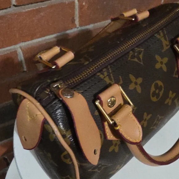 Louis Vuitton Mini Speedy Brown and Tan Monogram Satchel 1990s Excellent - Picture 10 of 15